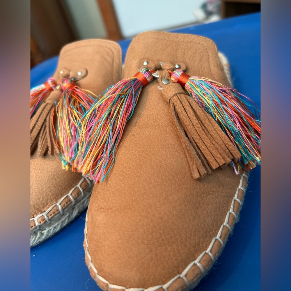 Nine West Val Leather Rainbow Tassel Mule Flats 9.5M